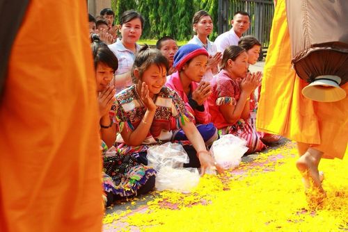 ภาพ No.11017:ประมวลภาพธุดงค์อัญเชิญพระบรมธาตุใจกลางเมืองเชียงใหม่