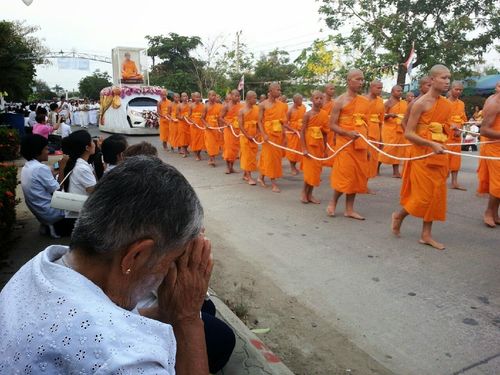 ภาพ No.11062:ประมวลภาพพิธีอัญเชิญรูปเหมือนพระมงคลเทพมุนีไปประดิษฐาน ณ วัดตาก้อง