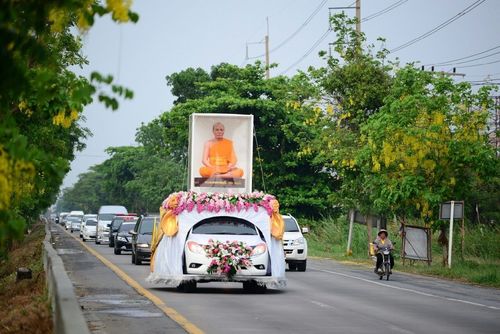 ภาพ No.11063:ประมวลภาพพิธีอัญเชิญรูปเหมือนพระมงคลเทพมุนีไปประดิษฐาน ณ วัดตาก้อง