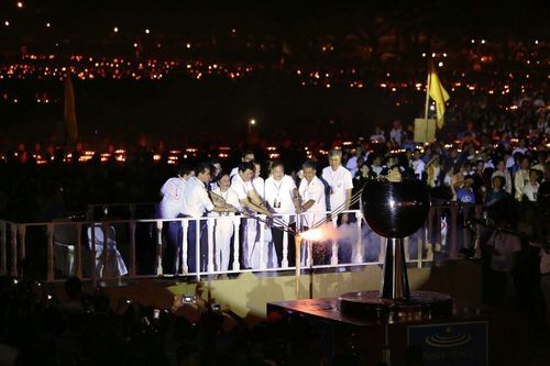 ภาพ No.11094:ประมวลภาพพิธีจุดประทีปเพื่อสันติภาพโลกครั้งที่ 2 ที่ประเทศฟิลิปปินส์