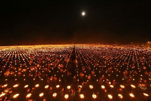 ภาพ No.11100:ประมวลภาพพิธีจุดประทีปเพื่อสันติภาพโลกครั้งที่ 2 ที่ประเทศฟิลิปปินส์