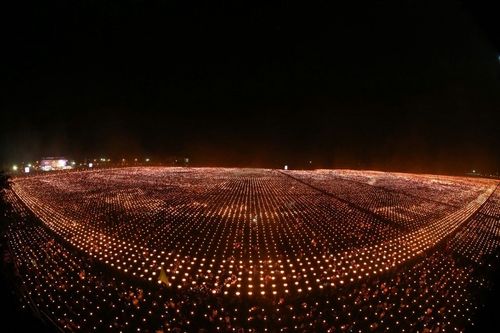 ภาพ No.11102:ประมวลภาพพิธีจุดประทีปเพื่อสันติภาพโลกครั้งที่ 2 ที่ประเทศฟิลิปปินส์