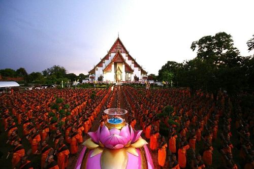 ประมวลภาพธุดงค์ธรรมชัยอัญเชิญพระบรมธาตุ วันที่ 7 พ.ค. 2557 จ.พระนครศรีอยุธยา