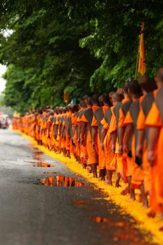 ภาพ No.11208:ประมวลภาพธุดงค์ธรรมชัยอัญเชิญพระบรมธาตุ วันที่ 7 พ.ค. 2557 จ.พระนครศรีอยุธยา