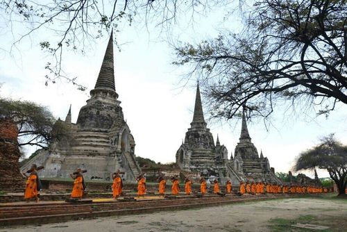 ภาพ No.11227:ประมวลภาพธุดงค์ธรรมชัยอัญเชิญพระบรมธาตุ วันที่ 7 พ.ค. 2557 จ.พระนครศรีอยุธยา