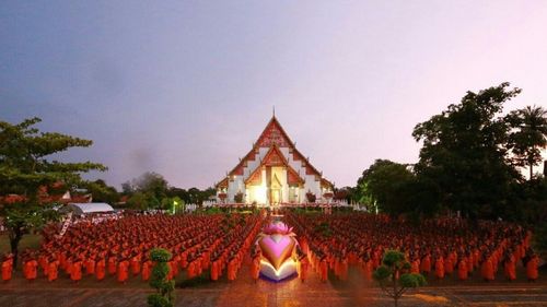 ภาพ No.11234:ประมวลภาพธุดงค์ธรรมชัยอัญเชิญพระบรมธาตุ วันที่ 7 พ.ค. 2557 จ.พระนครศรีอยุธยา