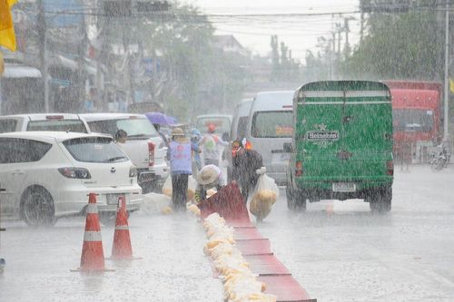 ภาพ No.11238:ประมวลภาพธุดงค์ธรรมชัยอัญเชิญพระบรมธาตุ วันที่ 7 พ.ค. 2557 จ.พระนครศรีอยุธยา