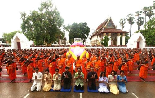 ภาพ No.11245:ประมวลภาพธุดงค์ธรรมชัยอัญเชิญพระบรมธาตุ วันที่ 7 พ.ค. 2557 จ.พระนครศรีอยุธยา