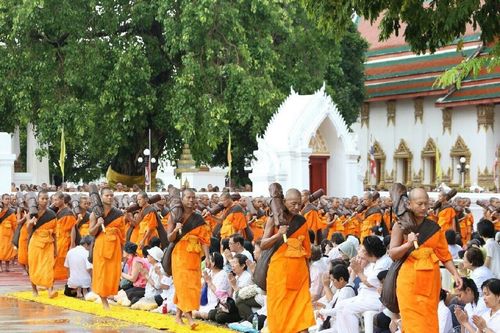ภาพ No.11247:ประมวลภาพธุดงค์ธรรมชัยอัญเชิญพระบรมธาตุ วันที่ 7 พ.ค. 2557 จ.พระนครศรีอยุธยา