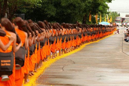 ภาพ No.11246:ประมวลภาพธุดงค์ธรรมชัยอัญเชิญพระบรมธาตุ วันที่ 7 พ.ค. 2557 จ.พระนครศรีอยุธยา