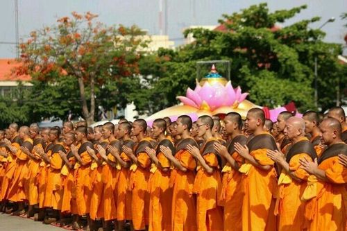 ภาพ No.11258:ประมวลภาพธุดงค์ธรรมชัยอัญเชิญพระบรมธาตุ วันที่ 8 พ.ค. 2557 จ.สระบุรี