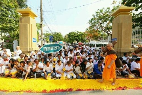 ภาพ No.11274:ประมวลภาพธุดงค์ธรรมชัยอัญเชิญพระบรมธาตุ วันที่ 8 พ.ค. 2557 จ.สระบุรี