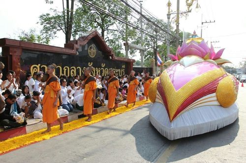 ภาพ No.11277:ประมวลภาพธุดงค์ธรรมชัยอัญเชิญพระบรมธาตุ วันที่ 8 พ.ค. 2557 จ.สระบุรี