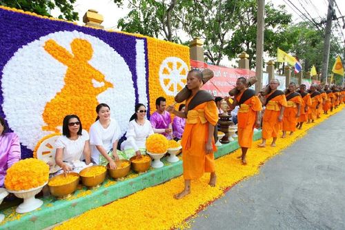 ภาพ No.11279:ประมวลภาพธุดงค์ธรรมชัยอัญเชิญพระบรมธาตุ วันที่ 8 พ.ค. 2557 จ.สระบุรี