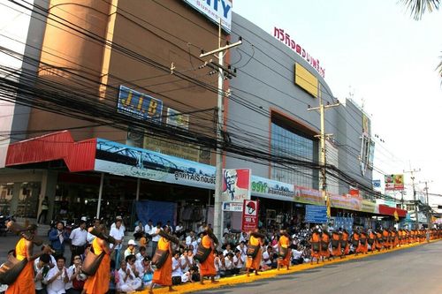 ภาพ No.11291:ประมวลภาพธุดงค์ธรรมชัยอัญเชิญพระบรมธาตุ วันที่ 8 พ.ค. 2557 จ.สระบุรี