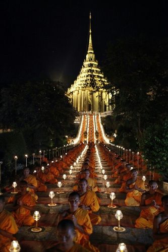 ภาพ No.11318:ประมวลภาพธุดงค์ธรรมชัยอัญเชิญพระบรมธาตุ วันที่ 8 พ.ค. 2557 จ.สระบุรี