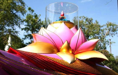 ภาพ No.11328:ประมวลภาพธุดงค์ธรรมชัยอัญเชิญพระบรมธาตุ วันที่ 8 พ.ค. 2557 จ.สระบุรี