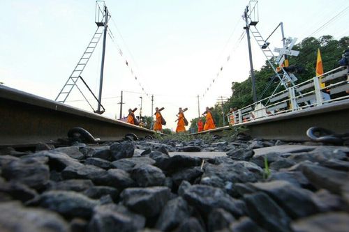 ภาพ No.11342:ประมวลภาพธุดงค์ธรรมชัยอัญเชิญพระบรมธาตุ วันที่ 9 พ.ค. 2557 จ.นครราชสีมา