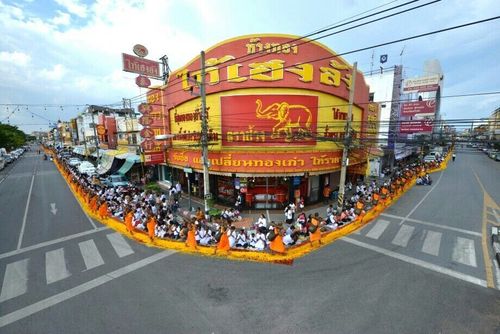ภาพ No.11343:ประมวลภาพธุดงค์ธรรมชัยอัญเชิญพระบรมธาตุ วันที่ 9 พ.ค. 2557 จ.นครราชสีมา
