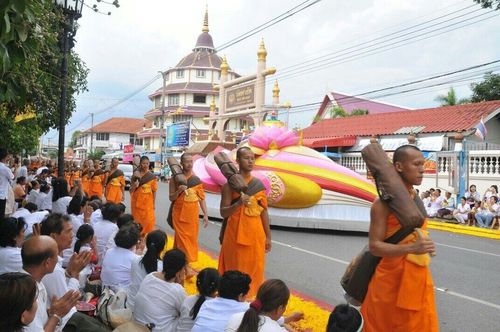 ภาพ No.11345:ประมวลภาพธุดงค์ธรรมชัยอัญเชิญพระบรมธาตุ วันที่ 9 พ.ค. 2557 จ.นครราชสีมา