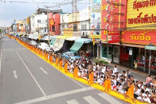 ภาพ No.11357:ประมวลภาพธุดงค์ธรรมชัยอัญเชิญพระบรมธาตุ วันที่ 9 พ.ค. 2557 จ.นครราชสีมา