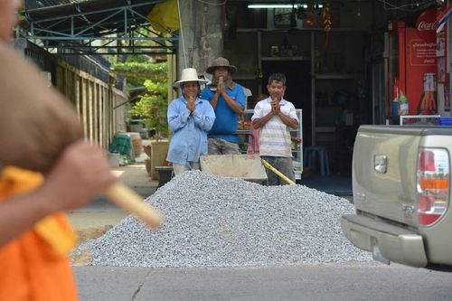 ภาพ No.11365:ประมวลภาพธุดงค์ธรรมชัยอัญเชิญพระบรมธาตุ วันที่ 9 พ.ค. 2557 จ.นครราชสีมา