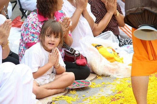 ภาพ No.11382:ประมวลภาพธุดงค์ธรรมชัยอัญเชิญพระบรมธาตุ วันที่ 9 พ.ค. 2557 จ.นครราชสีมา