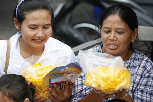 ภาพ No.11387:ประมวลภาพธุดงค์ธรรมชัยอัญเชิญพระบรมธาตุ วันที่ 9 พ.ค. 2557 จ.นครราชสีมา