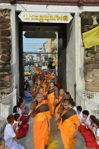 ภาพ No.11392:ประมวลภาพธุดงค์ธรรมชัยอัญเชิญพระบรมธาตุ วันที่ 9 พ.ค. 2557 จ.นครราชสีมา