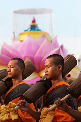 ภาพ No.11391:ประมวลภาพธุดงค์ธรรมชัยอัญเชิญพระบรมธาตุ วันที่ 9 พ.ค. 2557 จ.นครราชสีมา