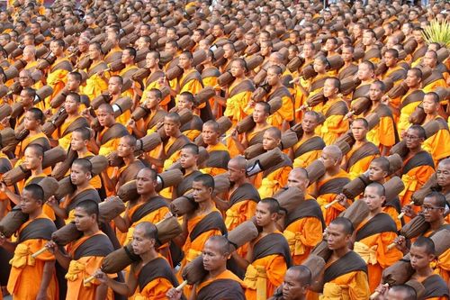 ภาพ No.11402:ประมวลภาพธุดงค์ธรรมชัยอัญเชิญพระบรมธาตุ วันที่ 9 พ.ค. 2557 จ.นครราชสีมา