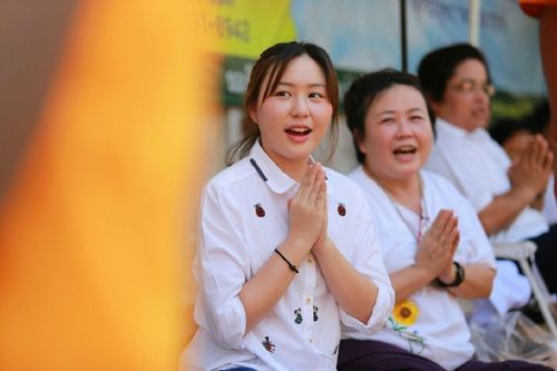 ภาพ No.11413:ประมวลภาพธุดงค์ธรรมชัยอัญเชิญพระบรมธาตุ วันที่ 12 พ.ค.2557 จ.หนองคาย