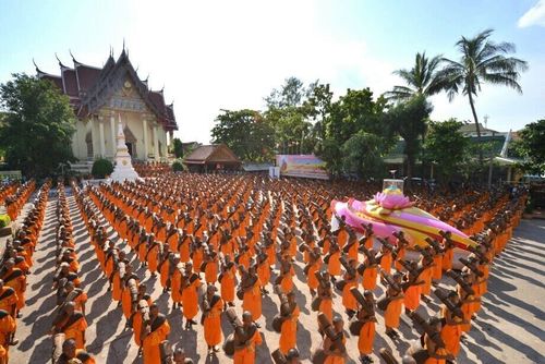 ภาพ No.11435:ประมวลภาพธุดงค์ธรรมชัยอัญเชิญพระบรมธาตุ วันที่ 12 พ.ค.2557 จ.หนองคาย