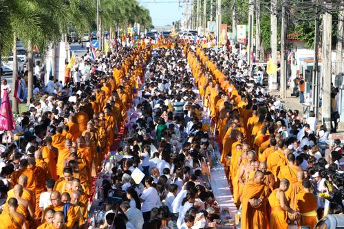 พิธีถวายสังฆทานแด่คณะสงฆ์ 323 วัด ใน 4 จังหวัดภาคใต้ ครั้งที่ 102