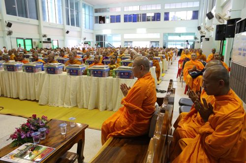 ภาพ No.11532:พิธีถวายสังฆทานแด่คณะสงฆ์ 323 วัด ใน 4 จังหวัดภาคใต้ ครั้งที่ 102