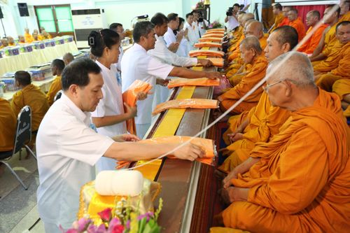 ภาพ No.11528:พิธีถวายสังฆทานแด่คณะสงฆ์ 323 วัด ใน 4 จังหวัดภาคใต้ ครั้งที่ 102