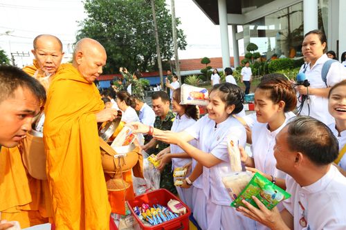 ภาพ No.11695:พิธีถวายสังฆทานแด่คณะสงฆ์ 323 วัด ใน 4 จังหวัดภาคใต้ ครั้งที่ 103