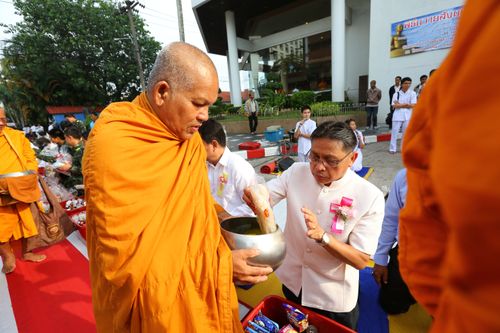 ภาพ No.11699:พิธีถวายสังฆทานแด่คณะสงฆ์ 323 วัด ใน 4 จังหวัดภาคใต้ ครั้งที่ 103