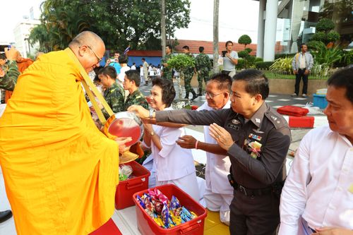 ภาพ No.11702:พิธีถวายสังฆทานแด่คณะสงฆ์ 323 วัด ใน 4 จังหวัดภาคใต้ ครั้งที่ 103