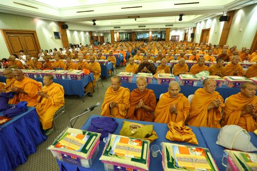ภาพ No.11711:พิธีถวายสังฆทานแด่คณะสงฆ์ 323 วัด ใน 4 จังหวัดภาคใต้ ครั้งที่ 103