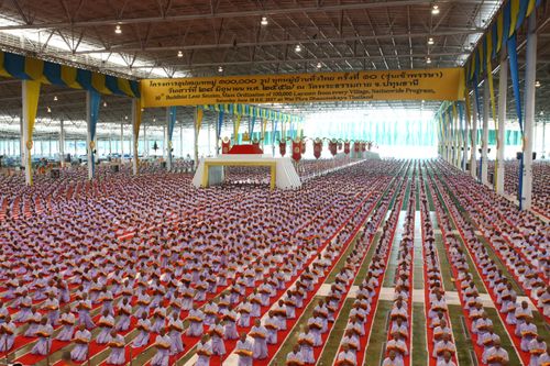 ภาพ No.36793:พิธีบรรพชา กล่าวคำขอบรรพชา และคล้องอังสะ