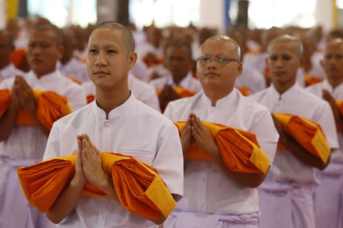 ภาพ No.36744:พิธีบรรพชา กล่าวคำขอบรรพชา และคล้องอังสะ