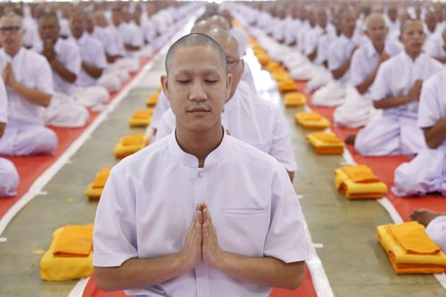 ภาพ No.36746:พิธีบรรพชา กล่าวคำขอบรรพชา และคล้องอังสะ