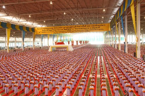 ภาพ No.36794:พิธีบรรพชา กล่าวคำขอบรรพชา และคล้องอังสะ