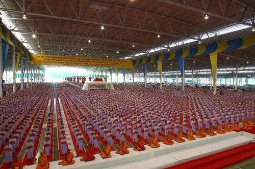 ภาพ No.36891:พิธีบรรพชา กล่าวคำขอบรรพชา และคล้องอังสะ