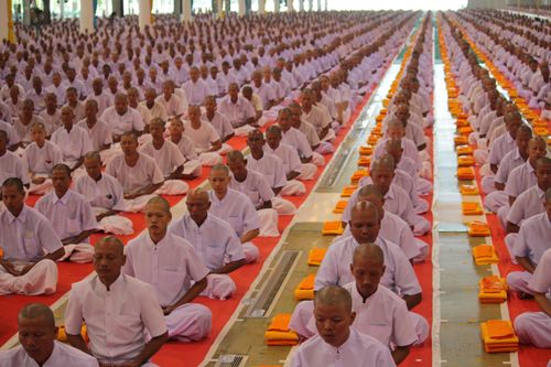 ภาพ No.36758:พิธีบรรพชา กล่าวคำขอบรรพชา และคล้องอังสะ