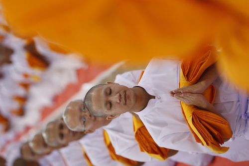 ภาพ No.36753:พิธีบรรพชา กล่าวคำขอบรรพชา และคล้องอังสะ