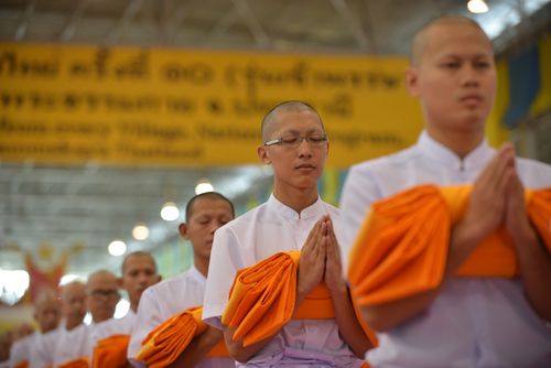 ภาพ No.36844:พิธีบรรพชา กล่าวคำขอบรรพชา และคล้องอังสะ