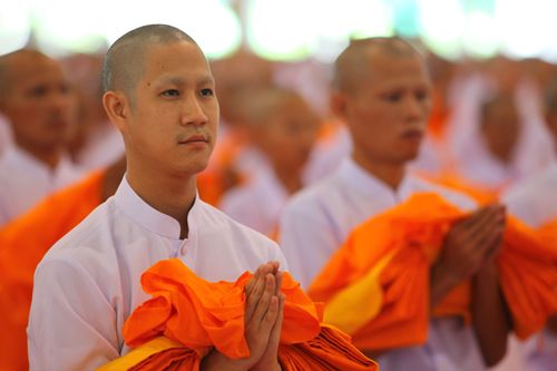ภาพ No.36838:พิธีบรรพชา กล่าวคำขอบรรพชา และคล้องอังสะ