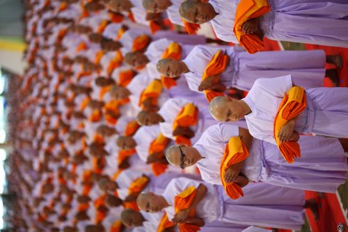 ภาพ No.36740:พิธีบรรพชา กล่าวคำขอบรรพชา และคล้องอังสะ